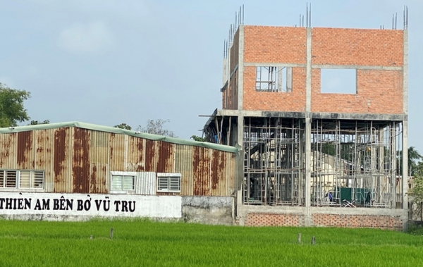 Đình chỉ thi công công trình tại “Tịnh thất Bồng Lai” vì xây dựng trên đất nông nghiệp -0