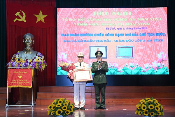 Ha Tinh police overcome difficulties to successfully fulfill assigned tasks -0