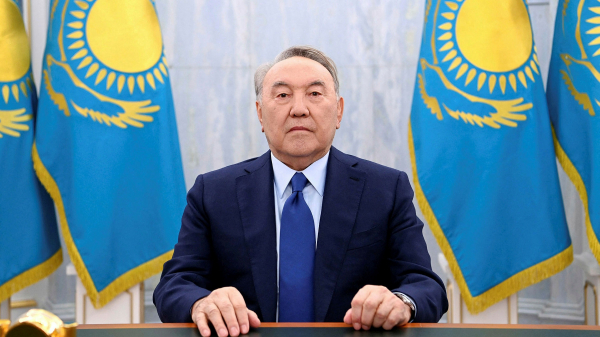 Cựu Tổng thống Kazakhstan bác tin bỏ trốn lúc bạo loạn -0