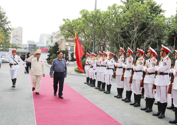 Thủ tướng Phạm Minh Chính thăm, làm việc với Công an TP Cần Thơ  -0