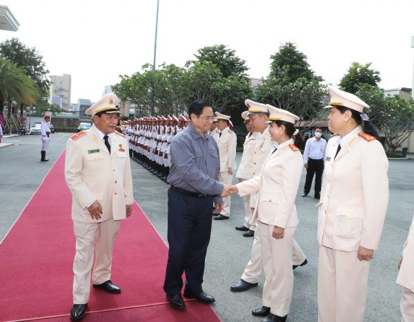 Thủ tướng Phạm Minh Chính thăm, làm việc với Công an TP Cần Thơ  -2