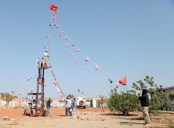 Cây Nêu ngày Tết – nét văn hóa truyền thống Việt Nam tại Phái bộ GGHB LHQ tại Nam Sudan  -0