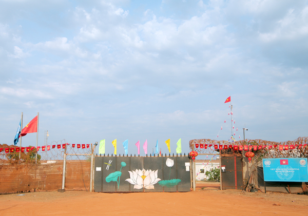Cây Nêu ngày Tết – nét văn hóa truyền thống Việt Nam tại Phái bộ GGHB LHQ tại Nam Sudan  -0