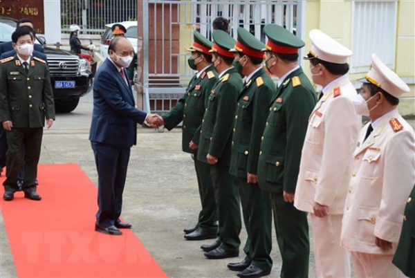 Chủ tịch nước Nguyễn Xuân Phúc thăm, chúc Tết các đơn vị tại Đà Nẵng -0
