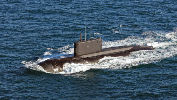 Tàu ngầm mang tên lửa Nga áp sát bờ biển Ukraine -0