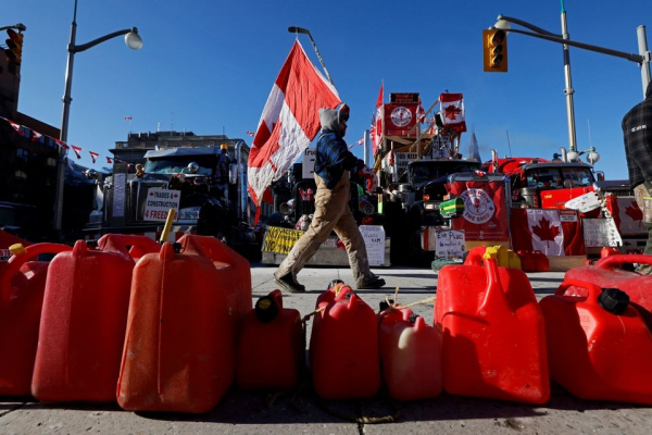 Canada mạnh tay cắt nguồn tiền cho hoạt động biểu tình trái phép  -0