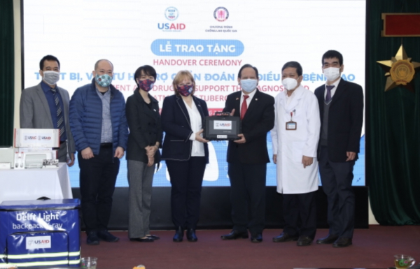 Hoa Kỳ trao tặng thêm thiết bị và thuốc điều trị điều trị bệnh lao -0