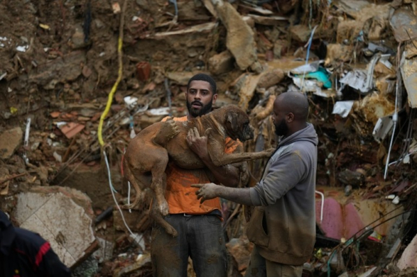 Thảm họa lở đất ở Brazil cướp đi gần 100 sinh mạng - 2