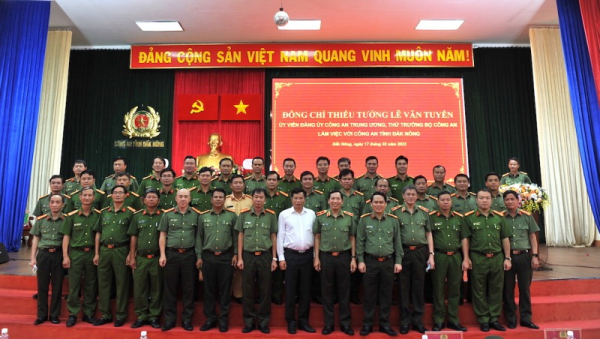 Dak Nong police ensure local order and security -0