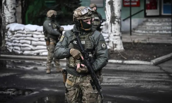 Thủ tướng Anh: Động thái quân sự của Nga với Ukraine tương đương với Thế chiến thứ hai  -0