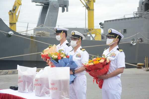 Biên đội tàu huấn luyện đường dài thuộc Lực lượng tự vệ trên biển Nhật Bản thăm Đà Nẵng -2