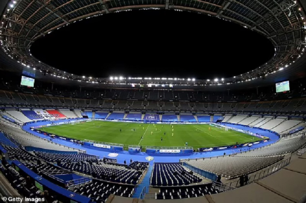 Khủng hoảng Ukraine- Nga: UEFA chuyển địa điểm trận chung kết Champions league tới Pháp -0