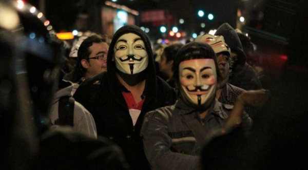 Nhóm hacker Anonymous tấn công mạng nước Nga -0