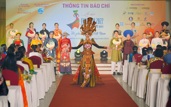 vna_potal_le_hoi_ao_dai_thanh_pho_ho_chi_minh_lan_8_se_dien_ra_tu_53-154_5976138.jpg -0