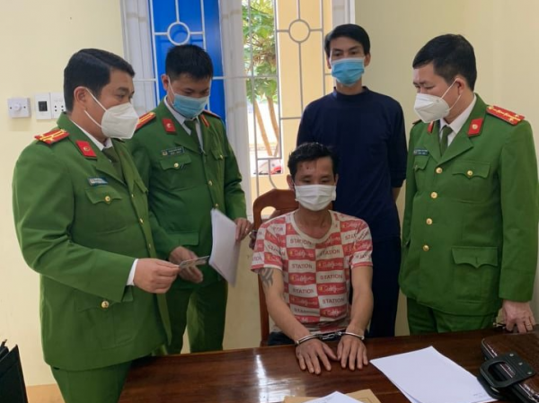 Bắt nghi phạm liên quan đến cái chết của bố đẻ -0