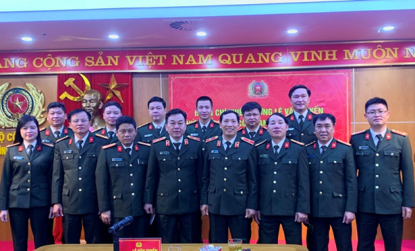 Thứ trưởng Lê Văn Tuyến làm việc với lãnh đạo chủ chốt Cục Công nghiệp An ninh và các doanh nghiệp Công an -0