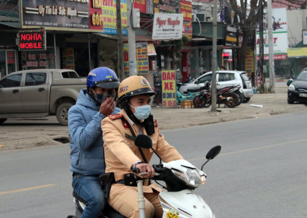 CSGT tuần tra “nóng” bắt hàng loạt ma men ở ngoại thành Hà Nội -0