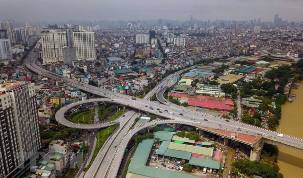 Modern intersection give Hanoi urban facelift -5