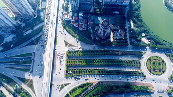 Modern intersection give Hanoi urban facelift -6