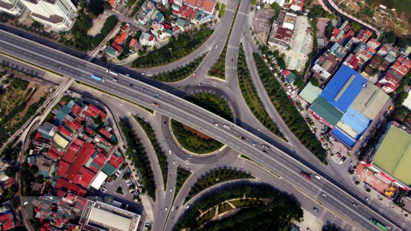 Modern intersection give Hanoi urban facelift -7