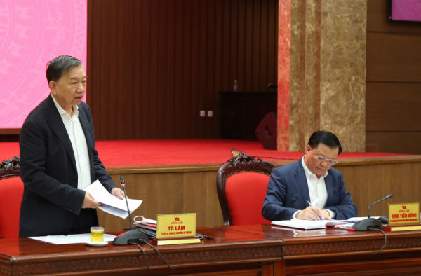 General To Lam works with Hanoi authority on Project 06 -0