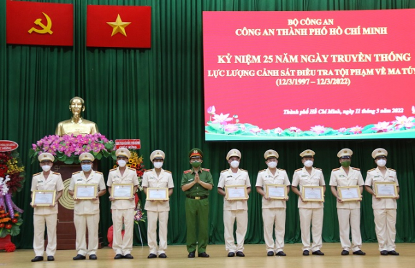 Lực lượng Cảnh sát ma túy Công an TP Hồ Chí Minh lập nhiều chiến công xuất sắc -1