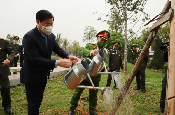 74 năm lực lượng Công nhân dân học tập, làm theo Sáu điều Bác Hồ dạy -0