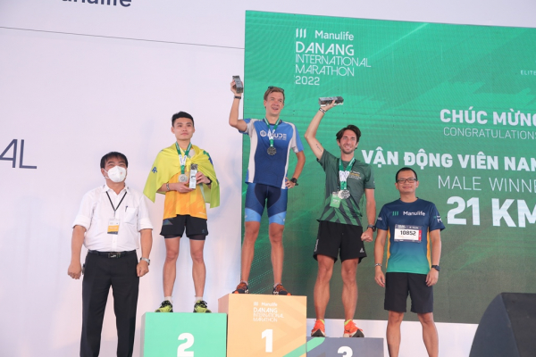 Nhiều VĐV Việt Nam và quốc tế đạt thành tích cao tại cuộc thi Marathon quốc tế Đà Nẵng 2022  -0