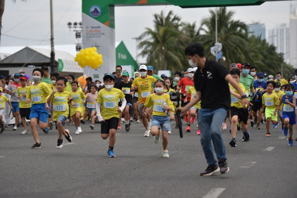 Nhiều VĐV Việt Nam và quốc tế đạt thành tích cao tại cuộc thi Marathon quốc tế Đà Nẵng 2022  -1