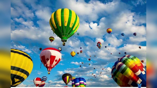 Hanoi to promote tourism with hot air balloon festival  -0