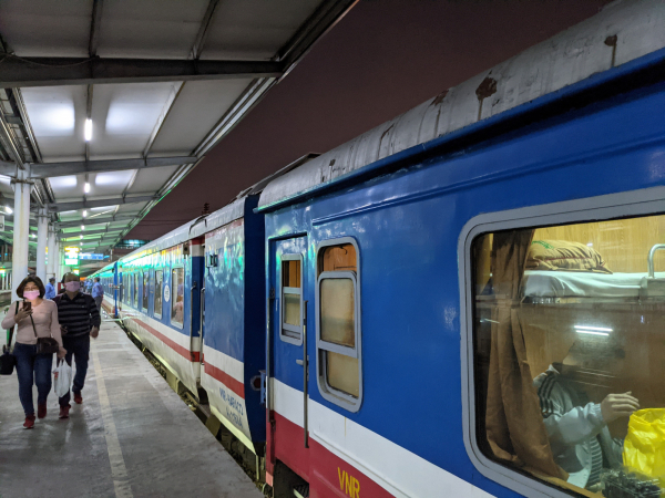 Trước kỳ nghỉ lễ, ngành đường sắt chạy lại tàu khách Hà Nội – Vinh  -0