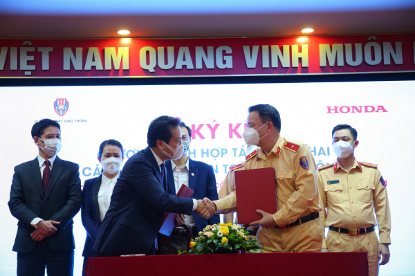 Cục CSGT và Honda Việt Nam: Phối hợp triển khai các hoạt động đảm bảo an toàn giao thông -0