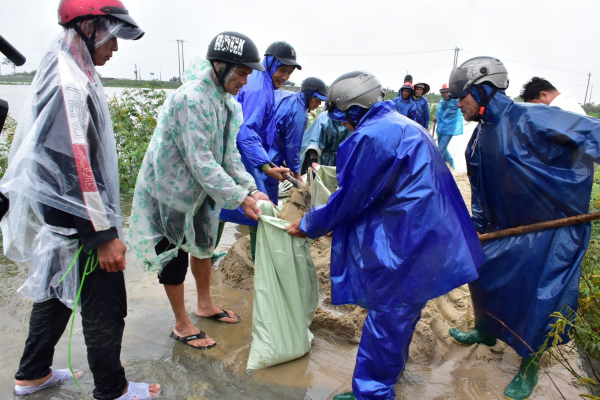 Khẩn trương khắc phục hậu quả do mưa lũ trái mùa gây ra ở Thừa Thiên-Huế -0