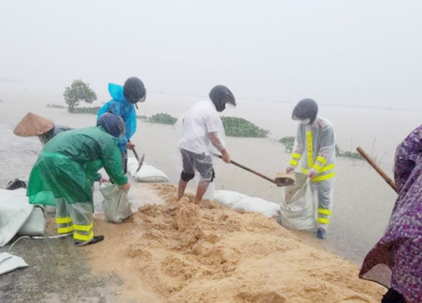 Nỗ lực khắc phục hậu quả do mưa lũ bất thường tại miền Trung -0
