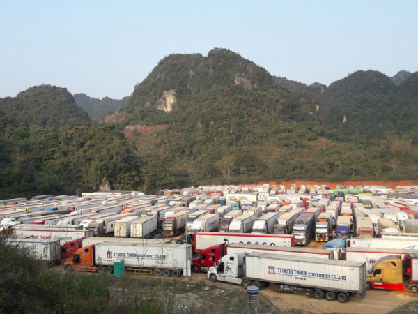 Trên 1.500 xe hàng chờ xuất tại khu vực cửa khẩu Lạng Sơn -0