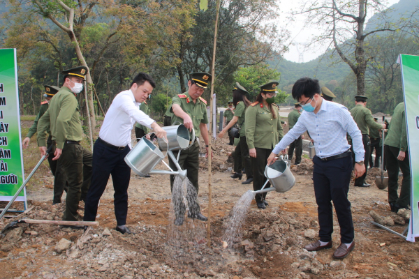 Cục An ninh chính trị Nội bộ phối hợp với Công an tỉnh Hà Nam tổ chức Tết trồng cây năm 2022 -0