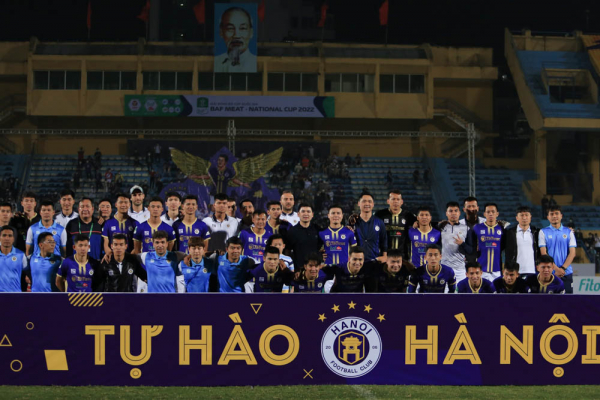 Bộ trưởng Tô Lâm dự khán trận đấu giữa Hà Nội FC và CLB CAND -0