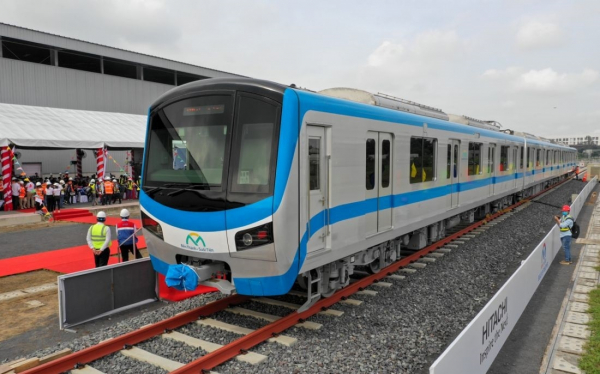 Xem xét việc đầu tư kết nối xe buýt với nhà ga Metro -0