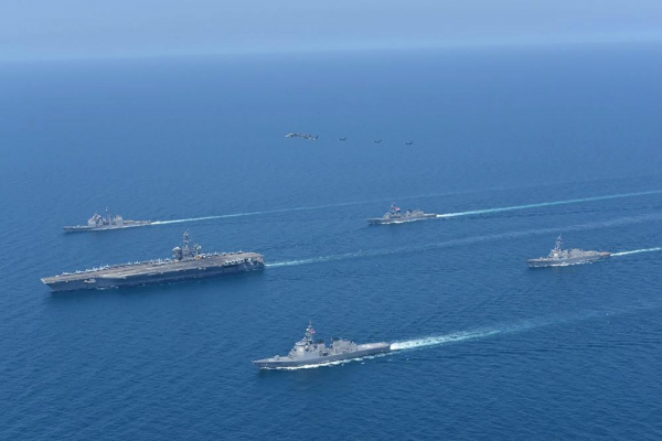 Mỹ-Nhật bí mật tập trận tại vùng biển giáp với Bán đảo Triều Tiên  -0