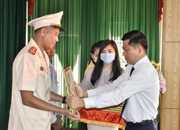 Chủ tịch nước tặng thưởng Huân chương cho Đại úy Thái Ngô Hiếu -0