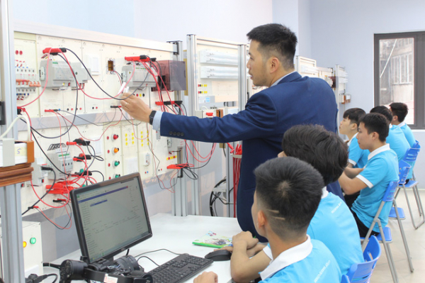 Tạo bước đột phá trong giáo dục  nghề nghiệp tại Thái Nguyên -0