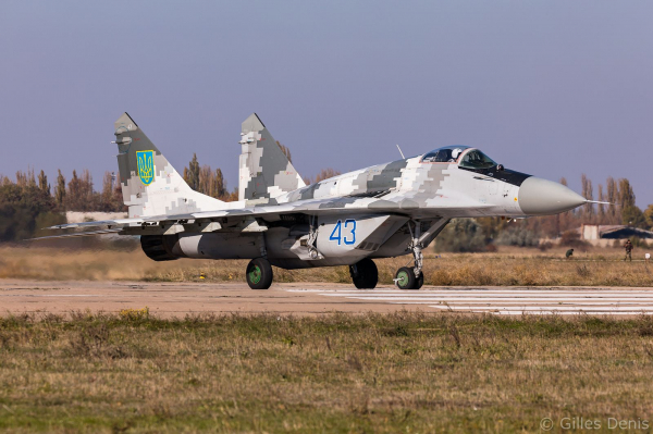 Ukraine mất 2 MiG-29 trên bầu trời Kharkov -0