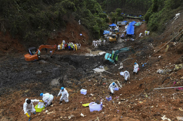 30 ngày sau vụ rơi máy bay Trung Quốc: Vẫn chưa thể tìm thấy 