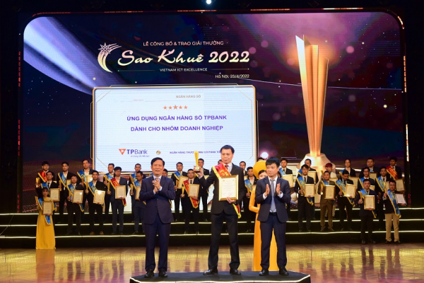 Ứng dụng TPBank Biz của TPBank nhận đánh giá 5 sao trong Sao Khuê 2022 -0