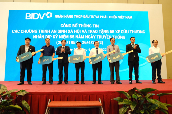 Kỷ niệm 65 năm ngày thành lập, BIDV công bố các chương trình an sinh xã hội -0