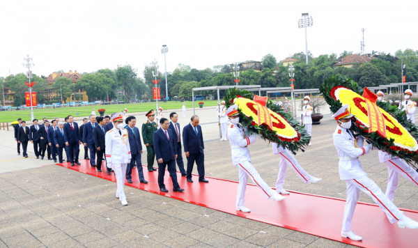 Lãnh đạo Đảng, Nhà nước, Bộ Công an vào Lăng viếng Chủ tịch Hồ Chí Minh -0