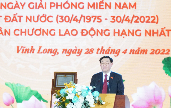 Chủ tịch Quốc hội dự lễ kỷ niệm 30 năm tái lập tỉnh Vĩnh Long -0