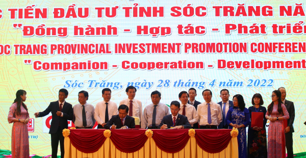 Thủ tướng dự Hội nghị xúc tiến đầu tư tỉnh Sóc Trăng  -0