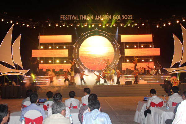 TP Huế khai mạc Festival Thuận An biển gọi năm 2022  -0