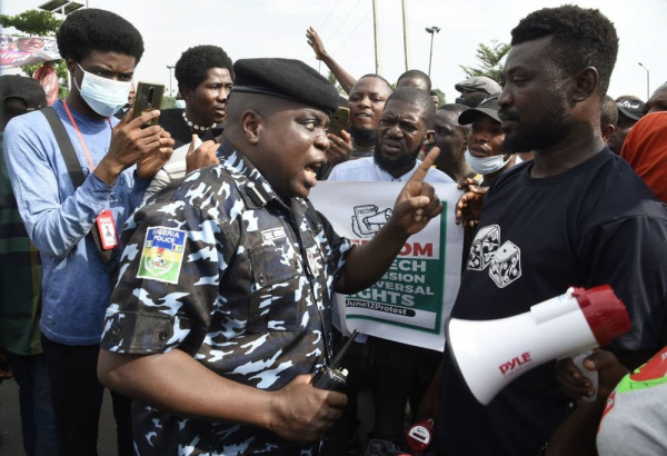 Nigeria: Dân phòng và khủng hoảng tội phạm -0
